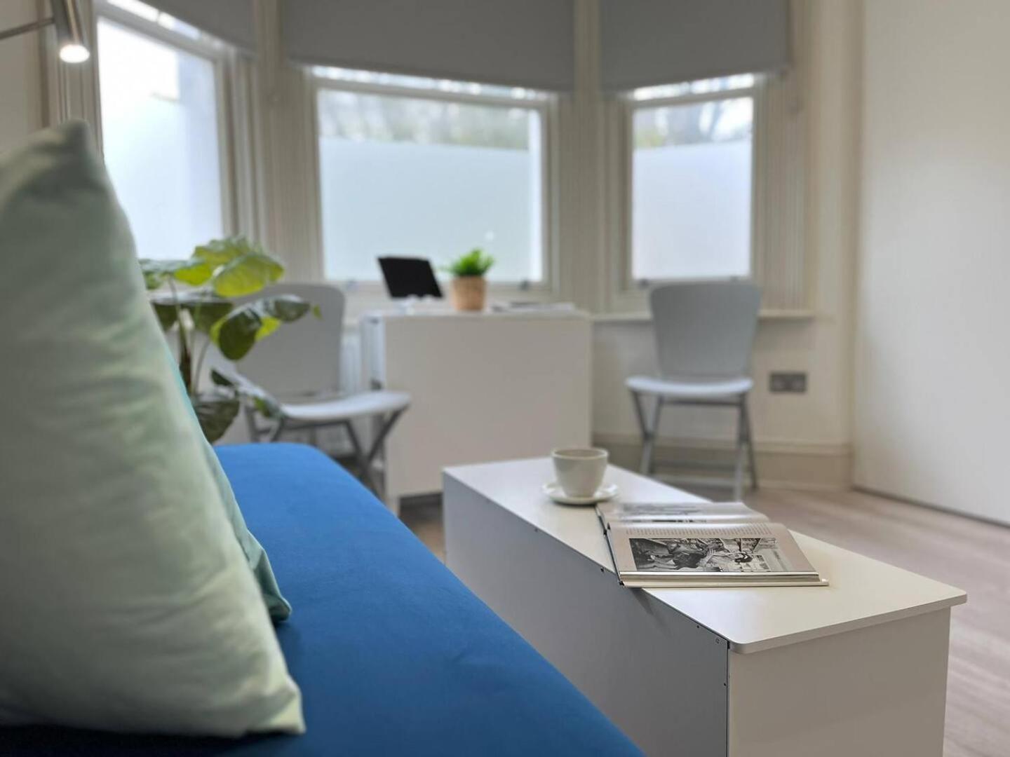 06 Stylish Steps From Beach, Cafe's & Bar's Appartement